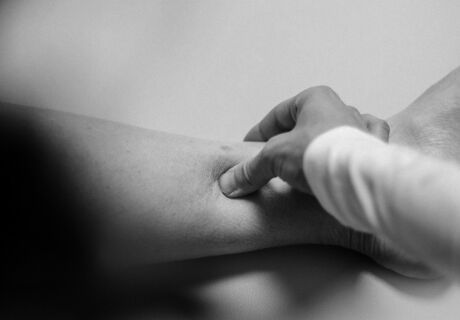 Triggerpunkttherapie und Faszienbehandlung bei Irene Grünsteidl in Gröbming